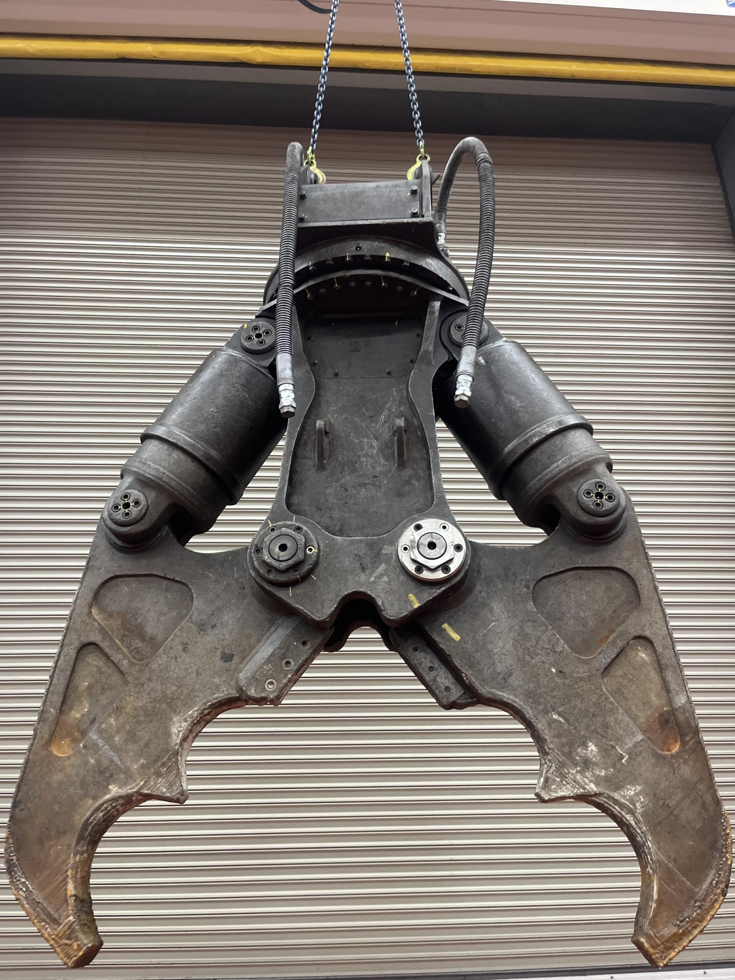 タグチ認定中古 ツインシリンダ　D大割機　20～22ton　D-211A