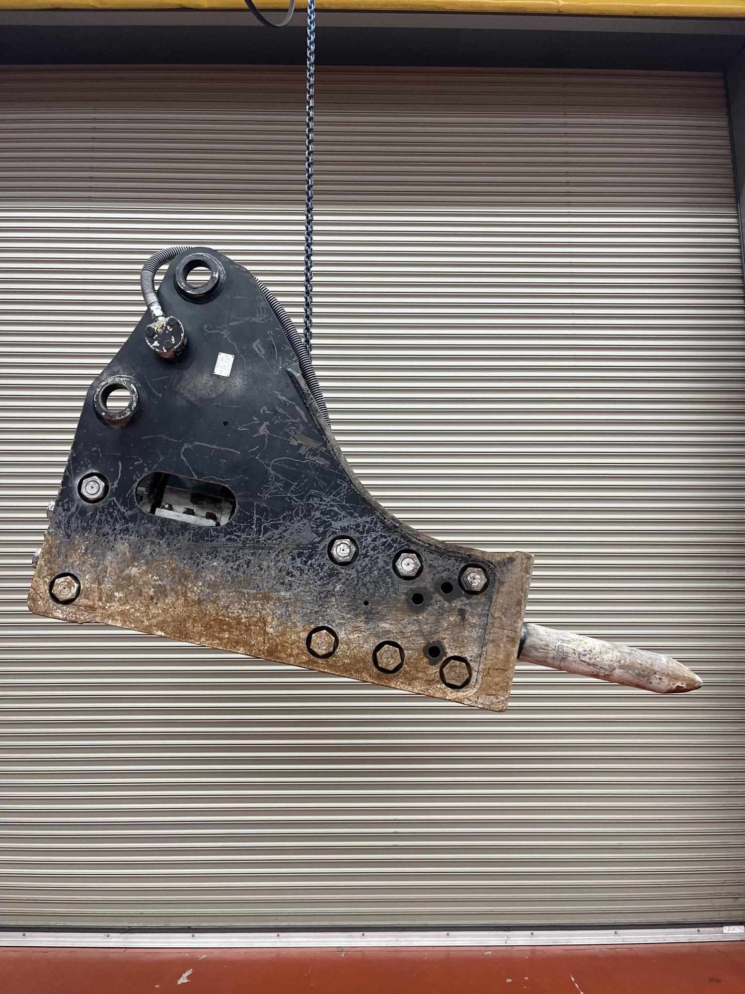 タグチ認定中古 サイドマウント　GBブレーカー　20～22ton　GBS-210