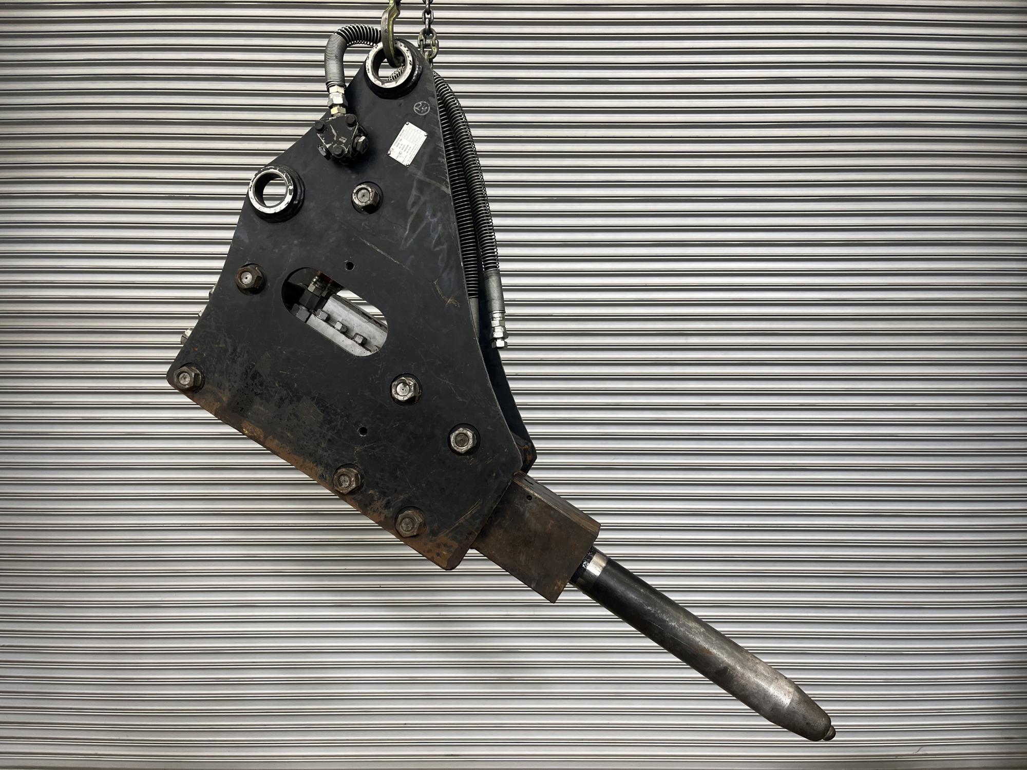 タグチ認定中古 サイドマウント　GBブレーカー　6～8ton　GBS-60