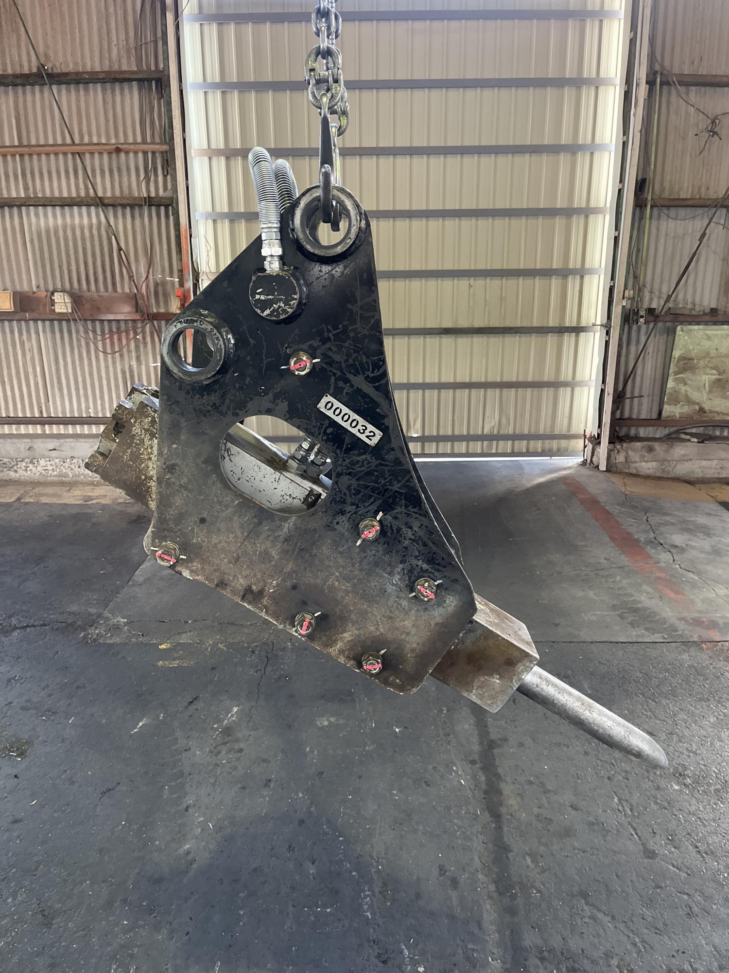 タグチ認定中古 サイドマウント　GBブレーカー　3～4ton　GBS-30