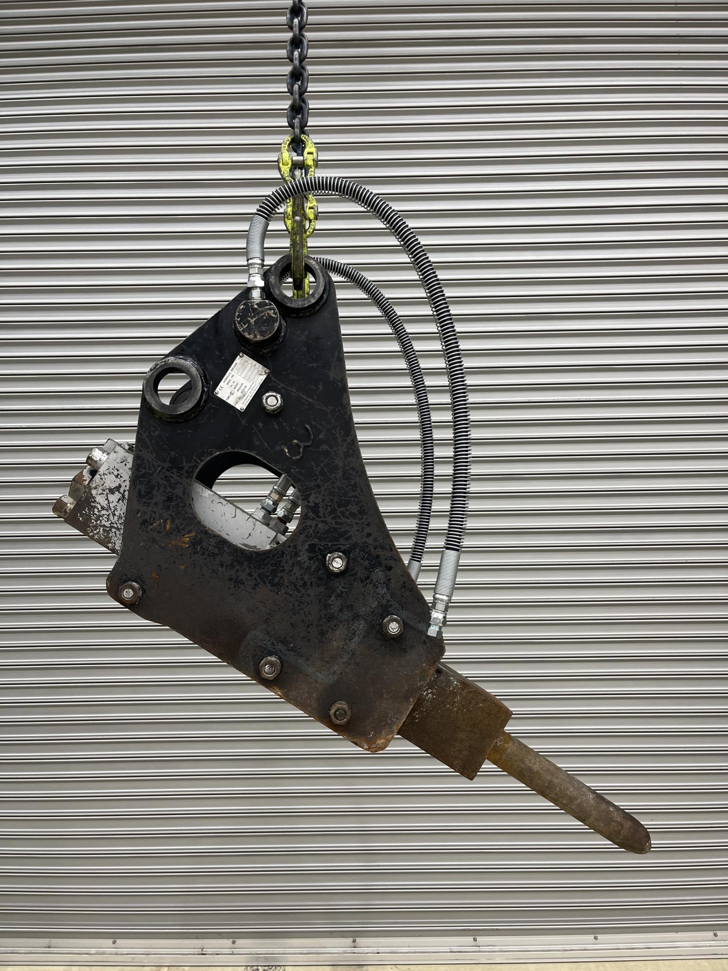 タグチ認定中古 サイドマウント　GBブレーカー　3～4ton　GBS-30