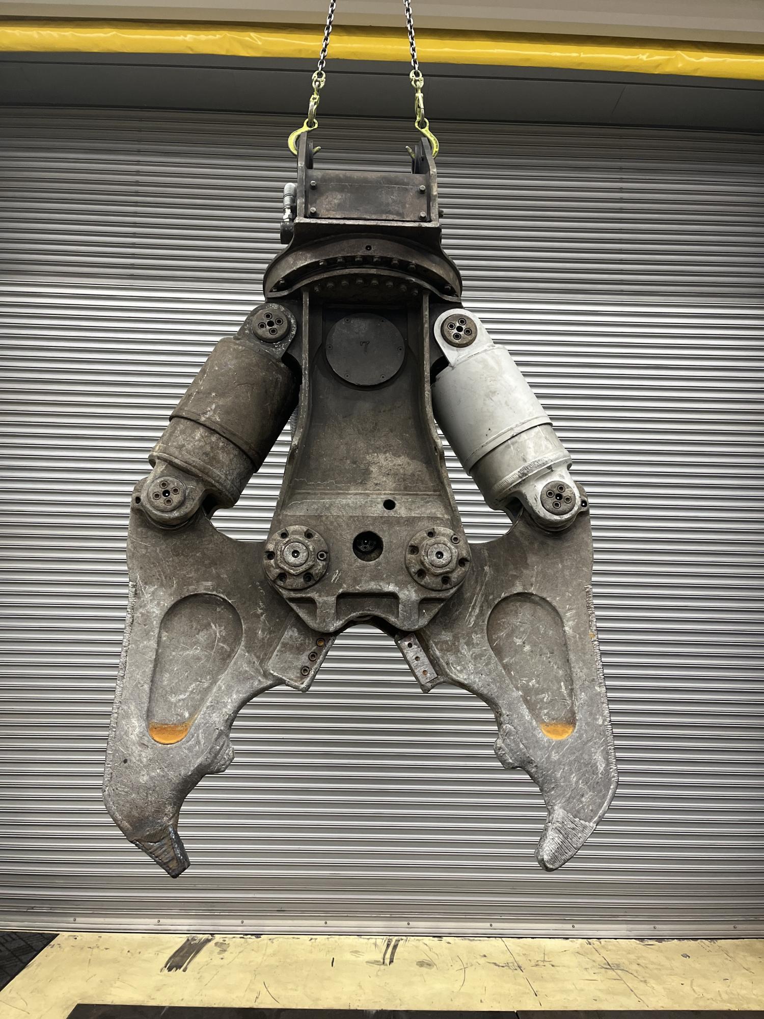タグチ認定中古 ツインシリンダ　DS大割機　20～22ton　DS-200A