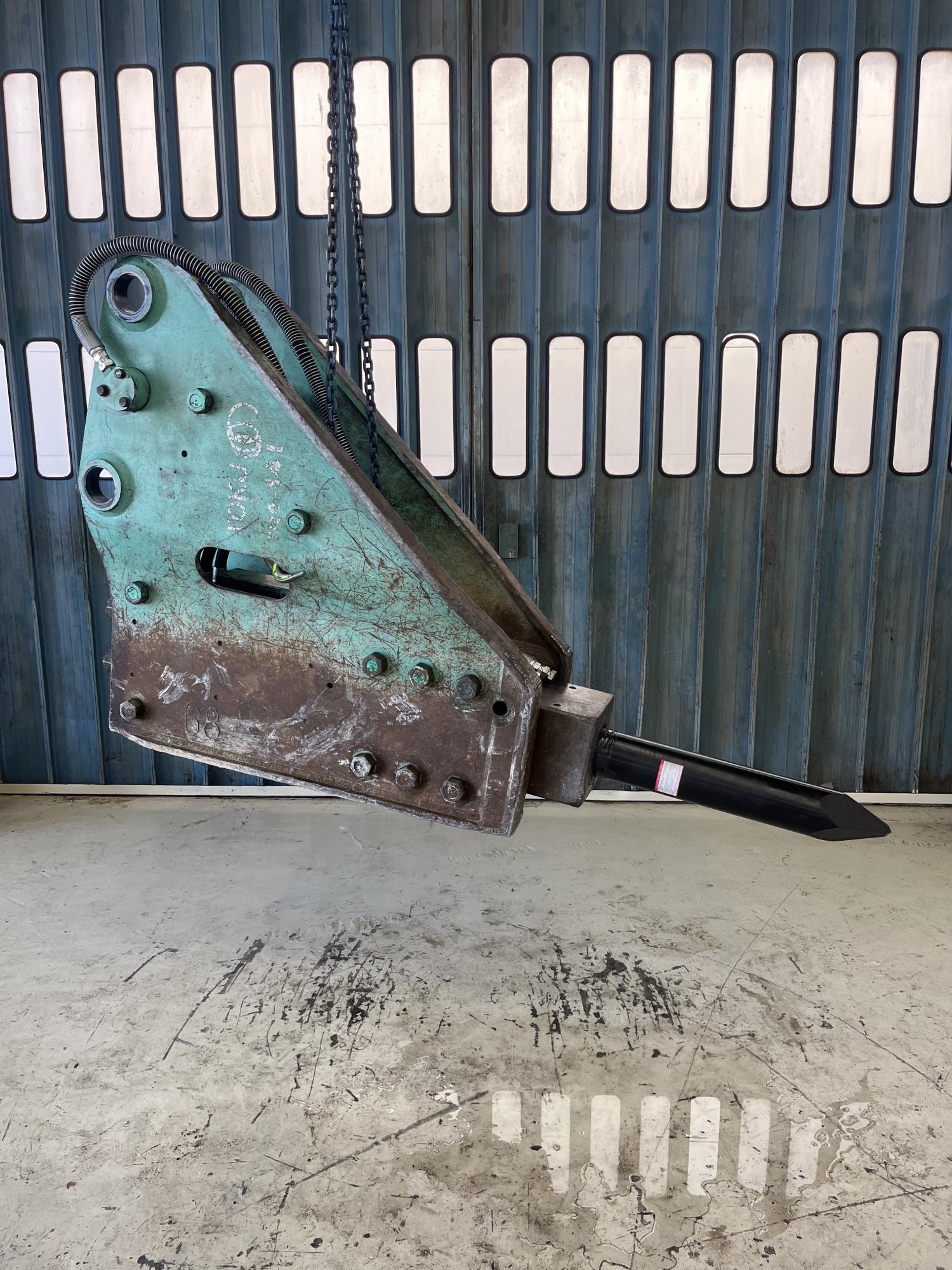 タグチ認定中古 油圧ブレーカー　20～22ton