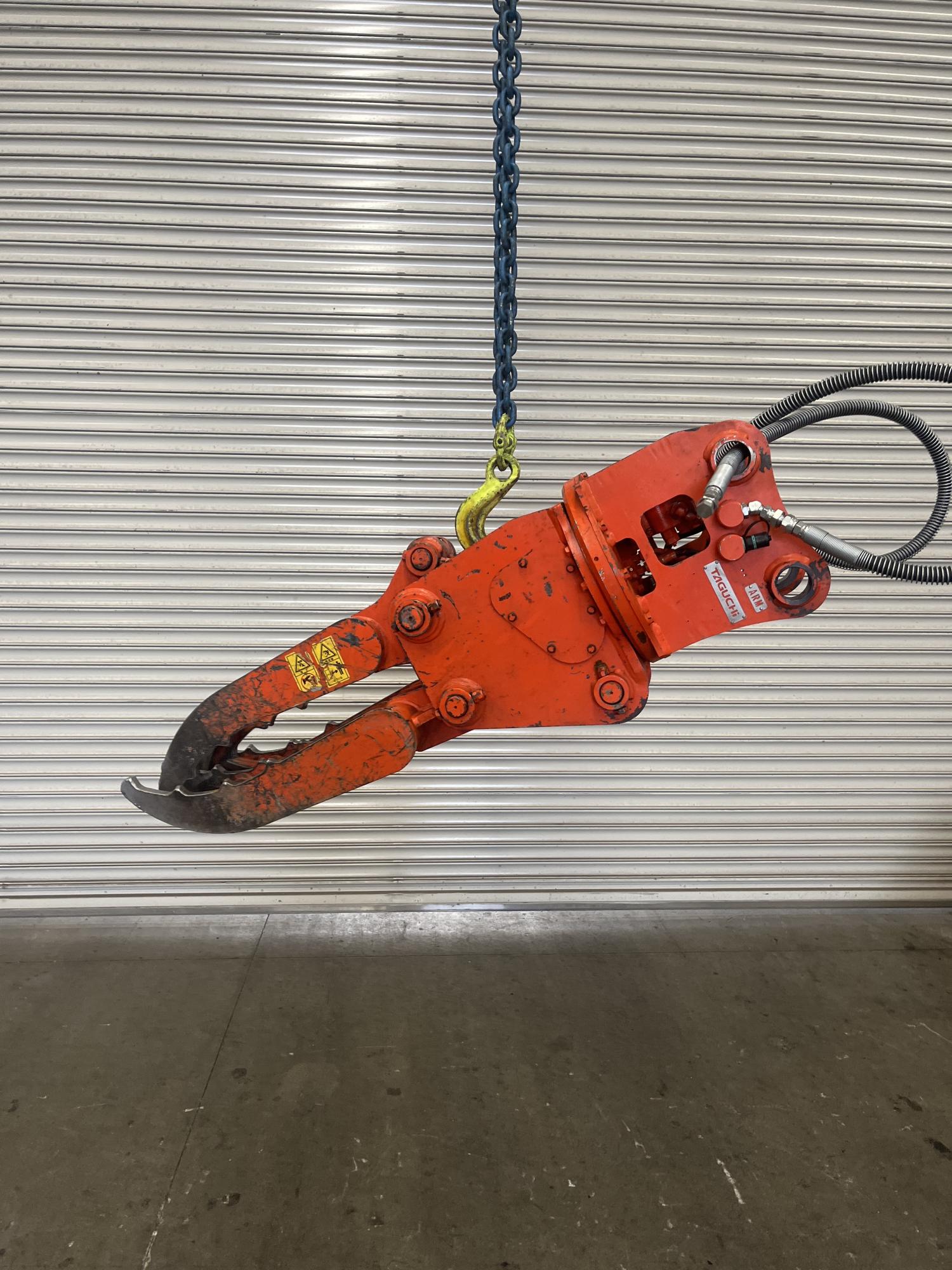 タグチ認定中古 全旋回グラスパーVSC 3～4ton GV-32SC