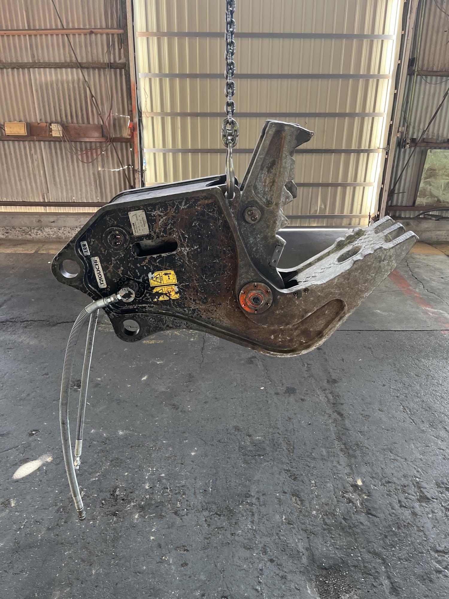 タグチ認定中古 コンクリート小割圧砕機　MC小割機　3～5ton　MC-36