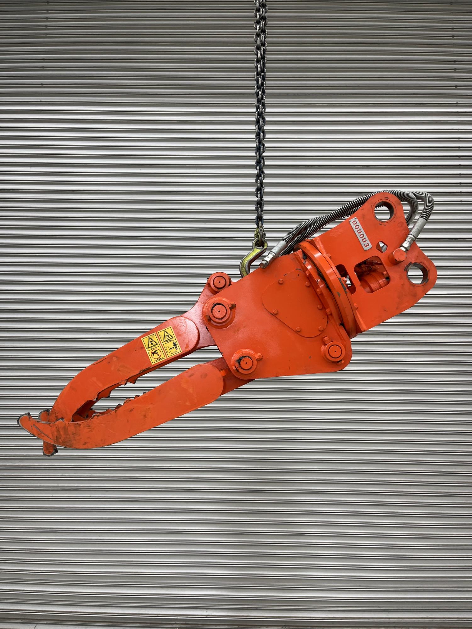 タグチ認定中古 全旋回グラスパーVSC 3～4ton GV-32SC