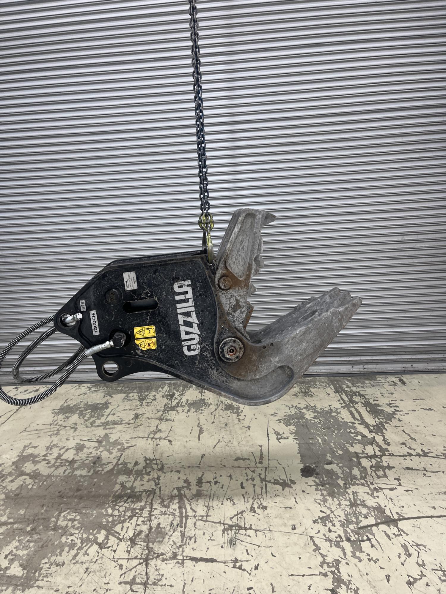 タグチ認定中古 コンクリート小割圧砕機　MC小割機　4～5ton　MC-52