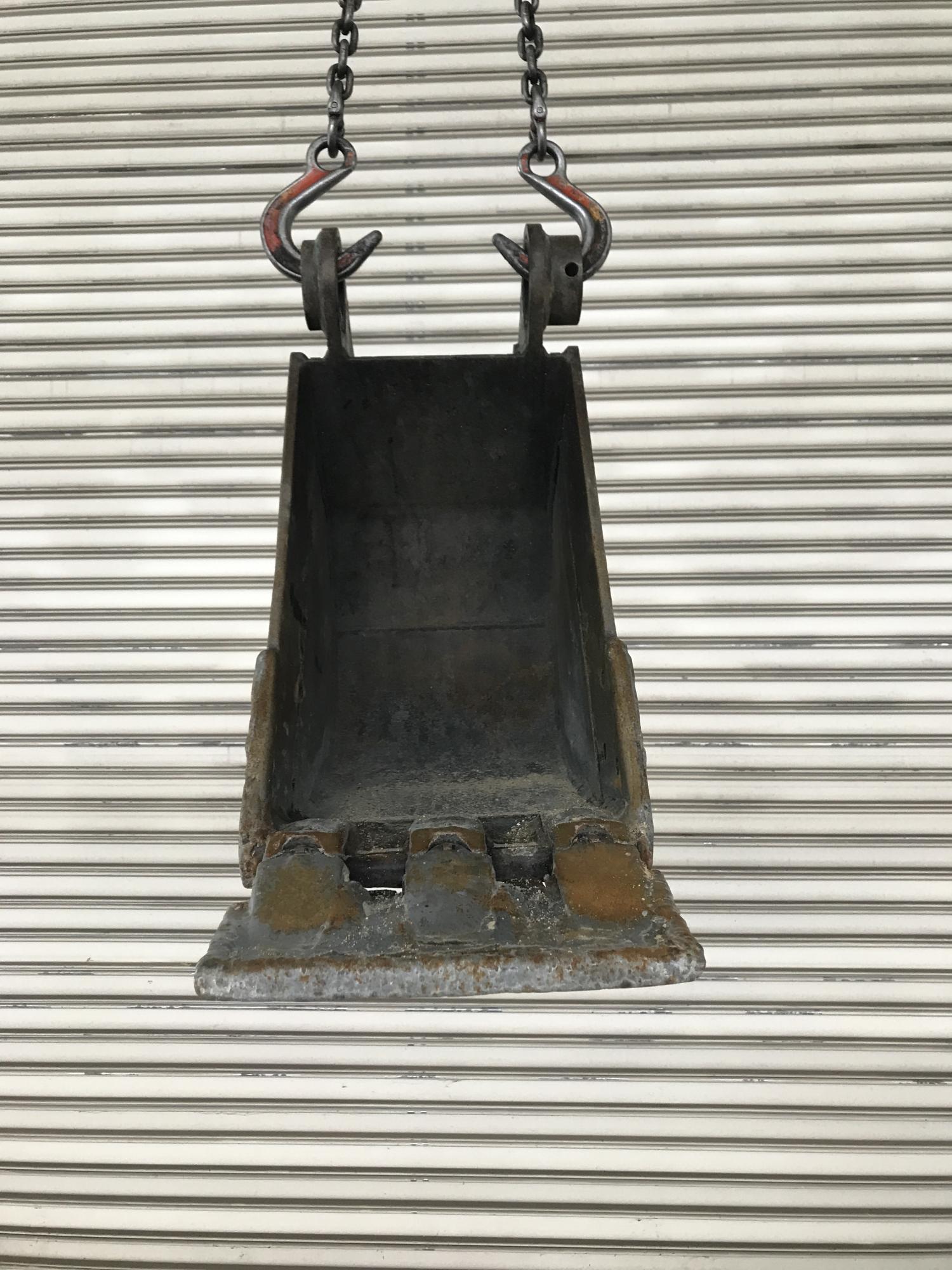 タグチ認定中古 狭幅バケット　3～4ton　300幅