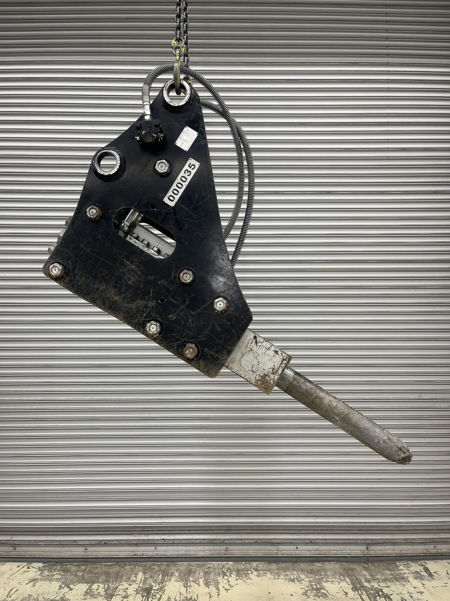 タグチ認定中古 サイドマウント　GBブレーカー　6～8ton　GBS-60