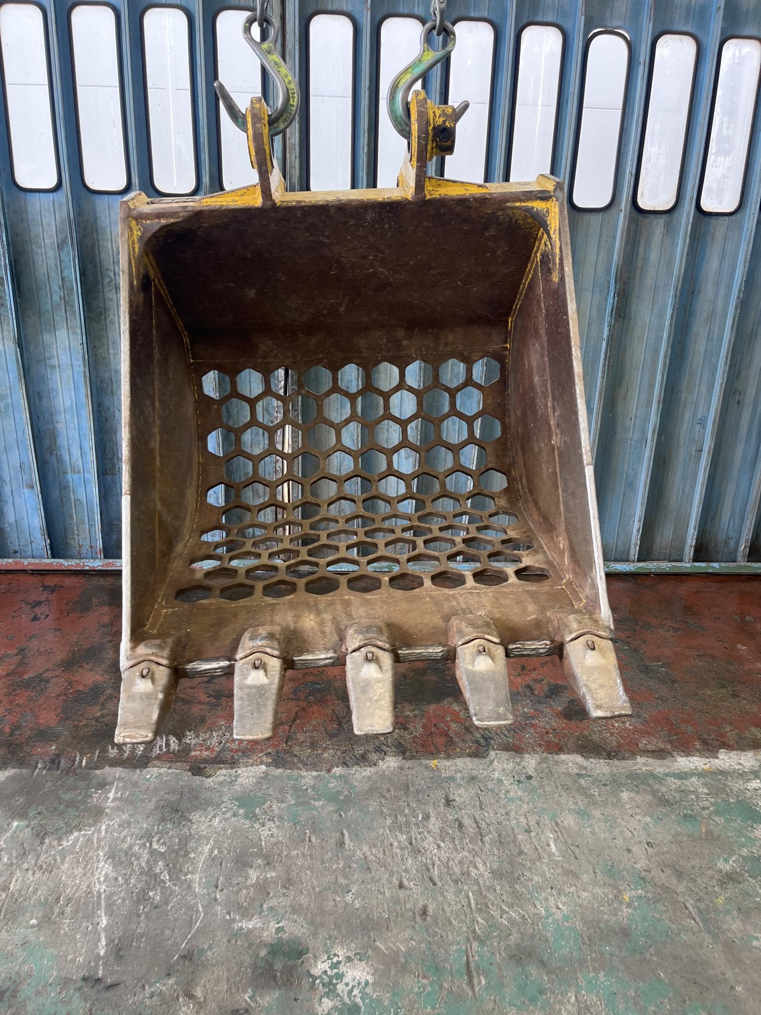 タグチ認定中古 ハニカムスケルトンバケット　6～8ton　HSK-62　HEX70