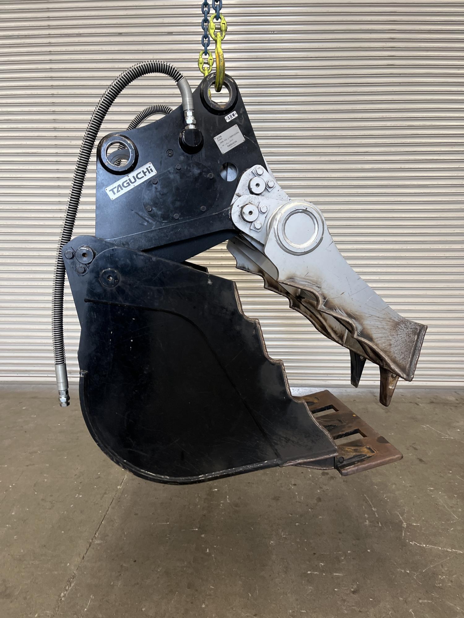 タグチ認定中古 油圧式バケット&フォーク　コブラ　10～14ton　CBRB-122L