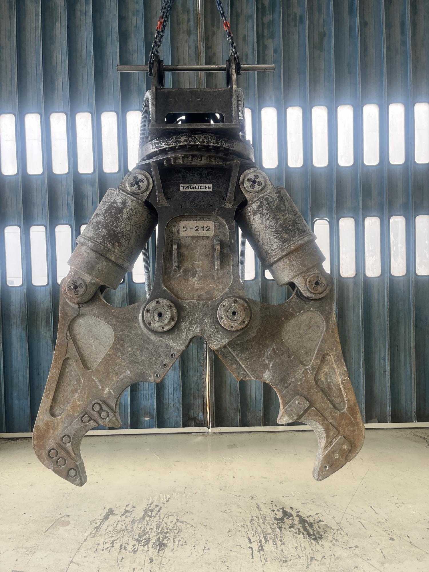 タグチ認定中古 ツインシリンダ　D大割機　自動・油圧旋回式　20～22ton　D-212AS-SP