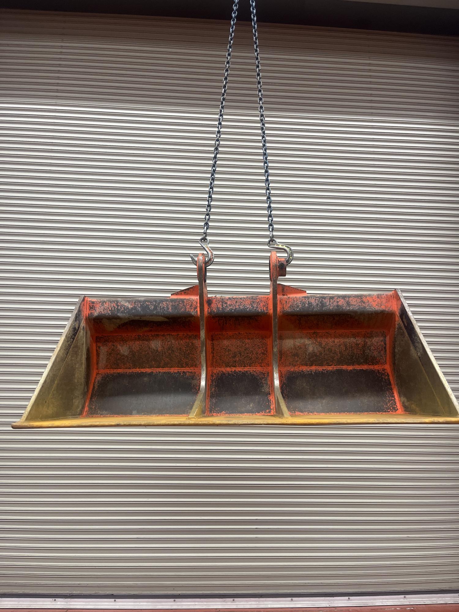 タグチ認定中古 法面バケット　10～14ton　Y1-122