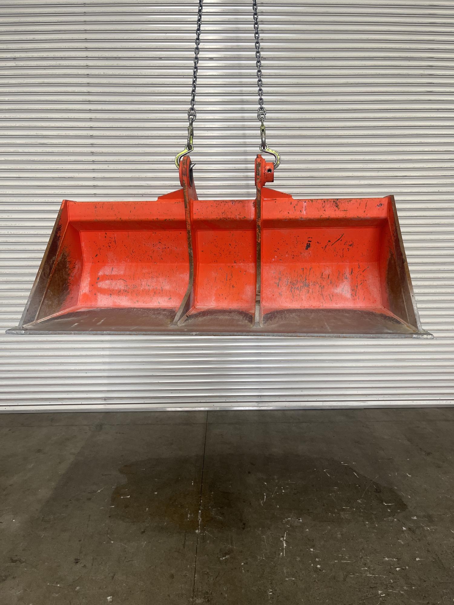 タグチ認定中古 法面バケット　20～22ton　Y1-200