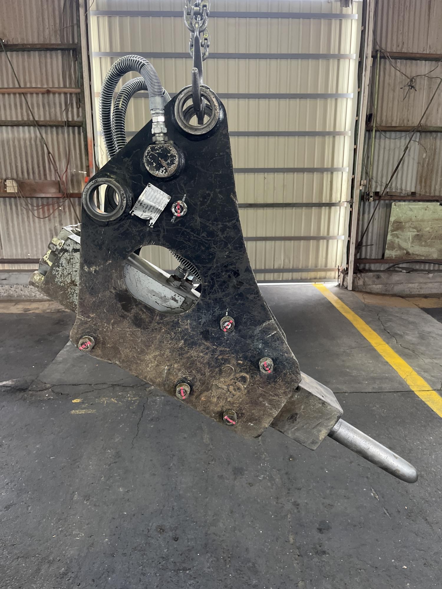 タグチ認定中古 サイドマウント　GBブレーカー　3～4ton　GBS-30