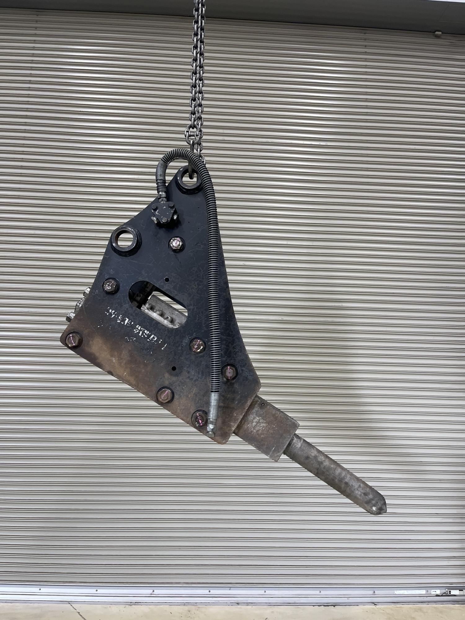 タグチ認定中古 サイドマウント　GBブレーカー　6～8ton　GBS-60