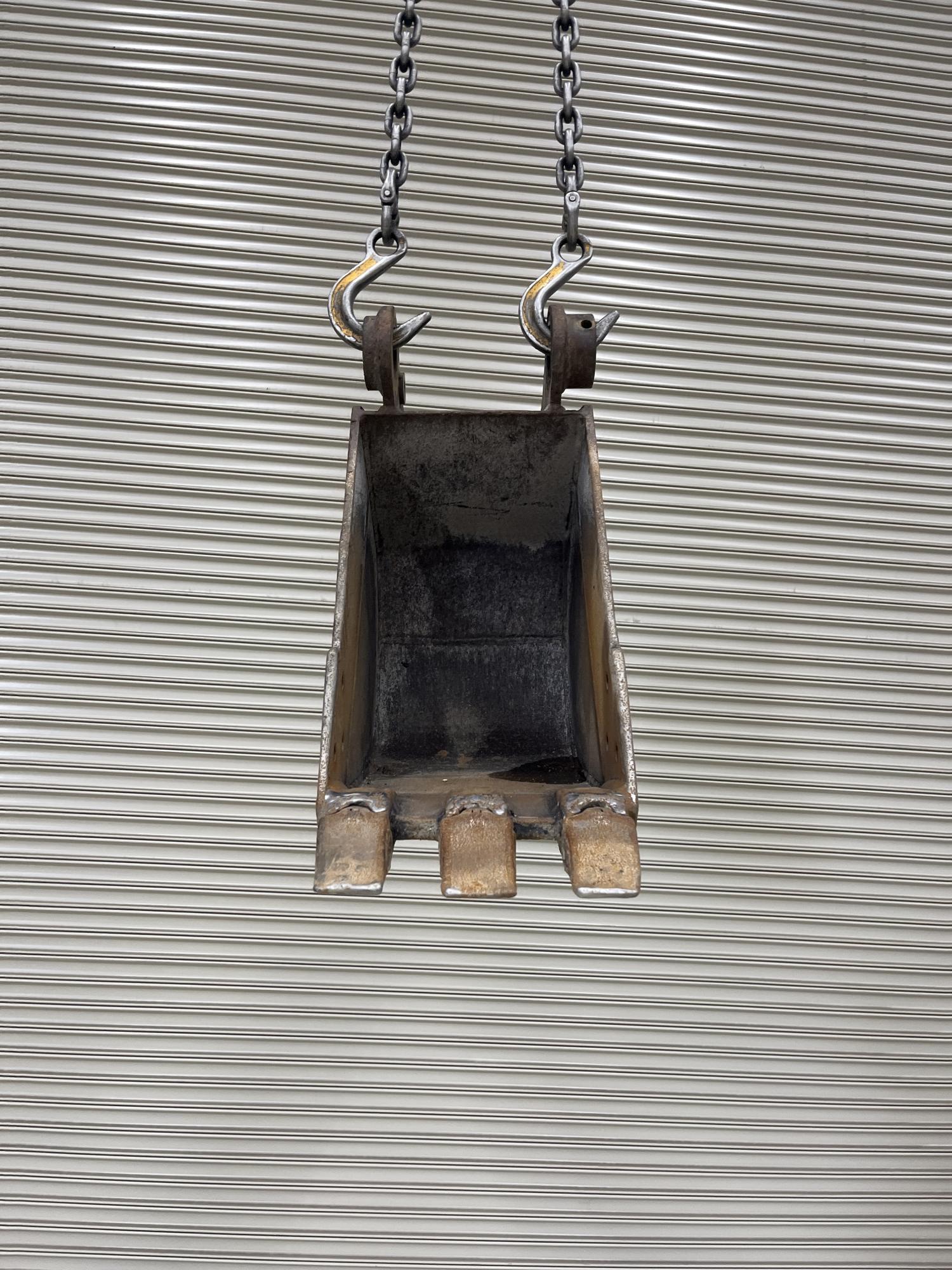 タグチ認定中古 狭幅バケット　3～4ton　300幅