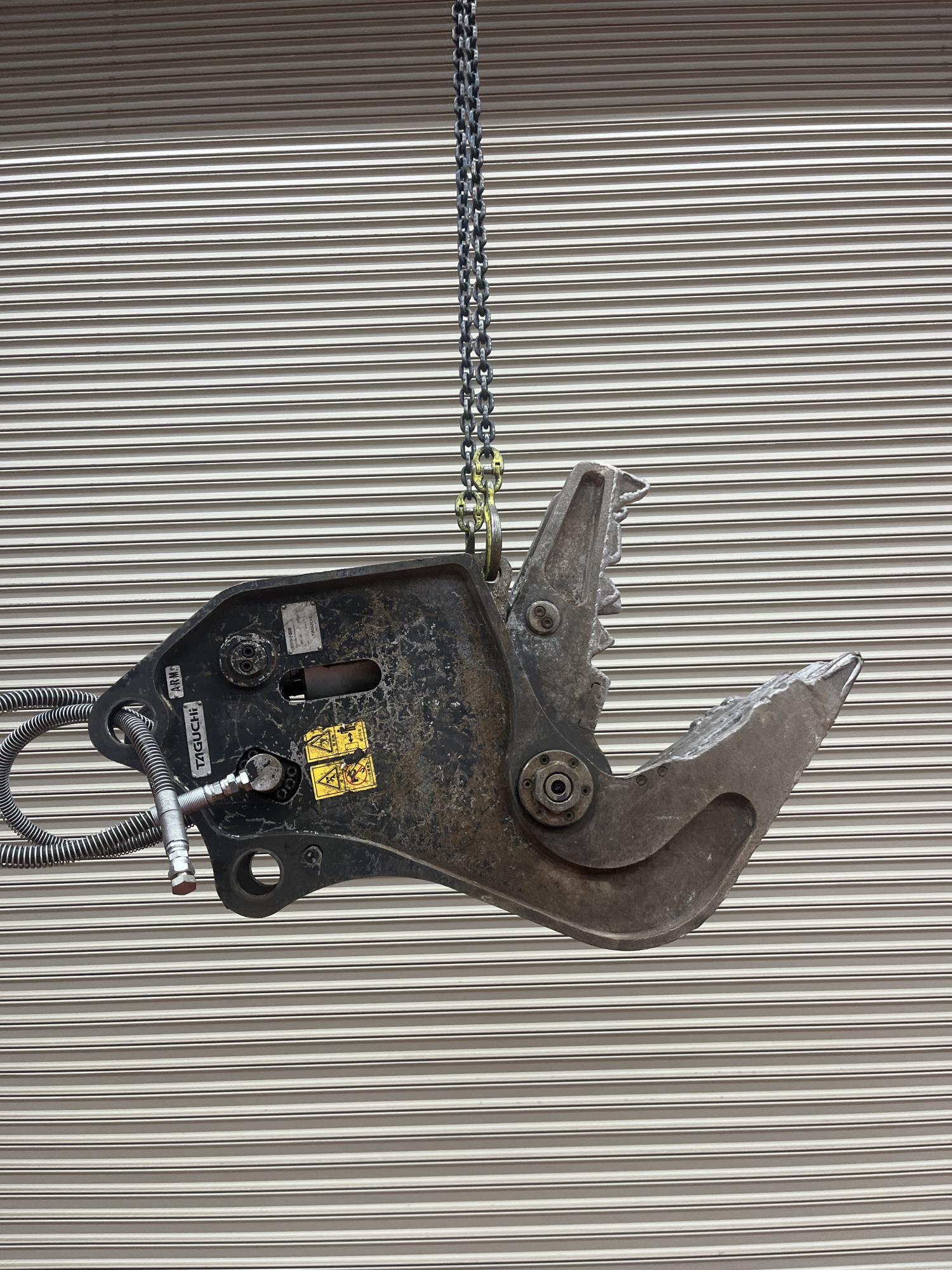 タグチ認定中古 コンクリート小割圧砕機　MC小割機　3～5ton　MC-36