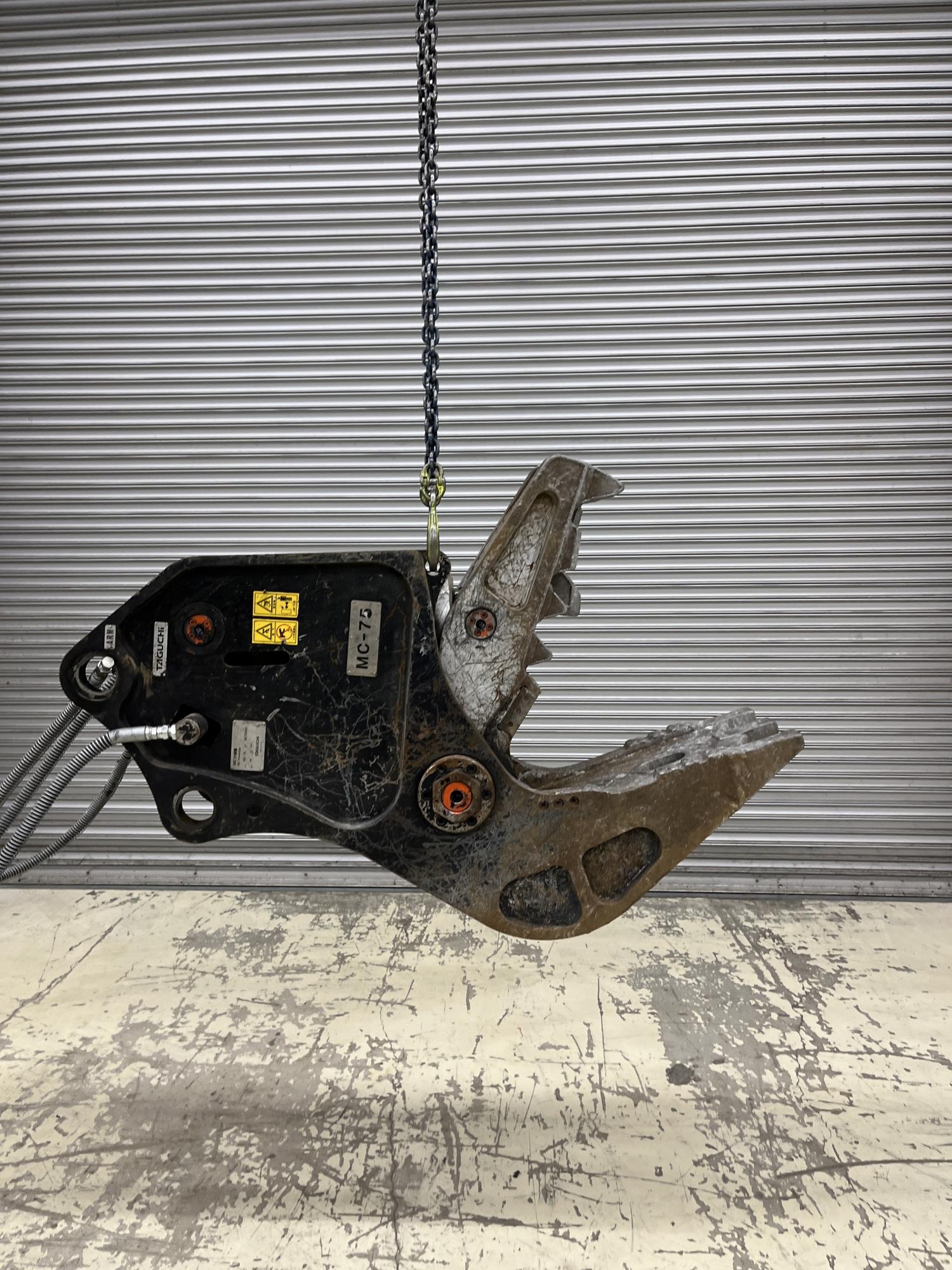 タグチ認定中古 コンクリート小割圧砕機　MC小割機　6～8ton　MC-75