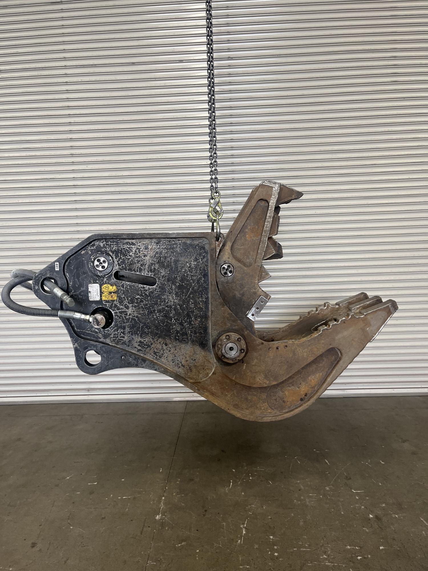 タグチ認定中古 コンクリート小割圧砕機　MC小割機　20～22ton　MC-212