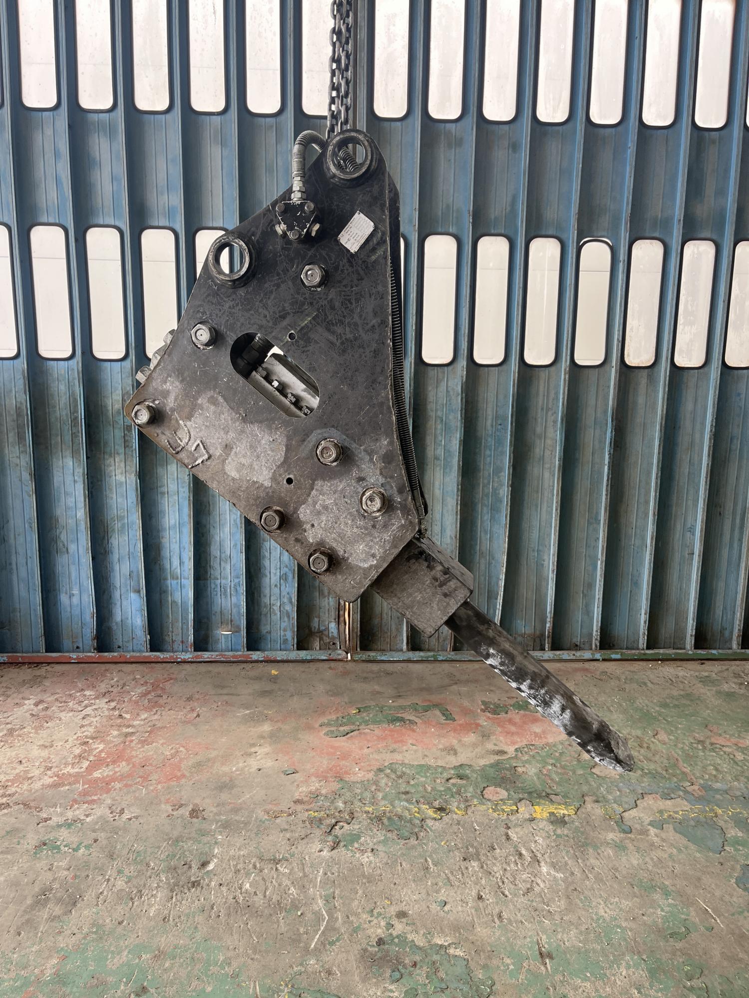 タグチ認定中古 サイドマウント　GBブレーカー　6～8ton　GBS-60