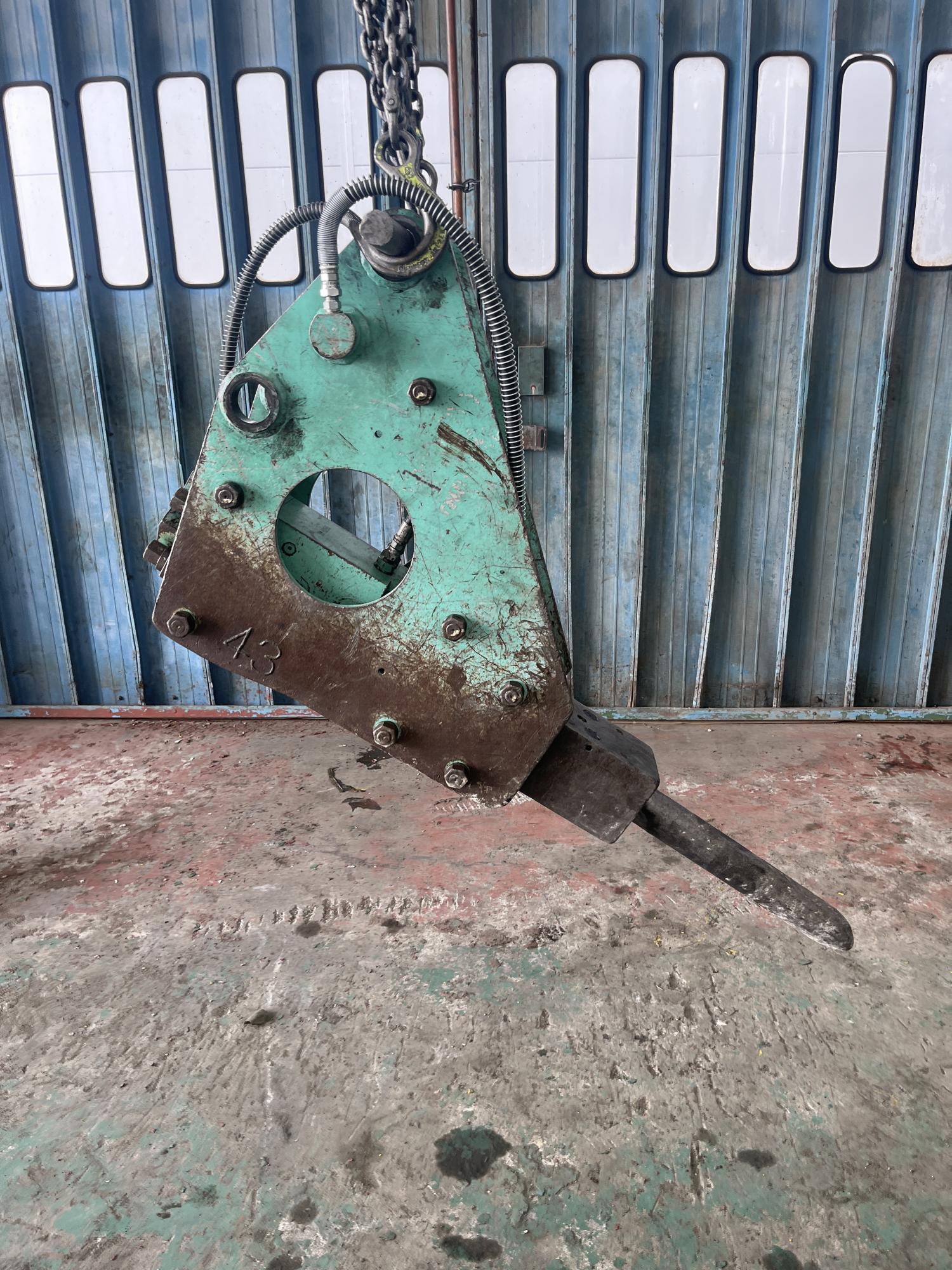 タグチ認定中古 油圧ブレーカー　4～5ton