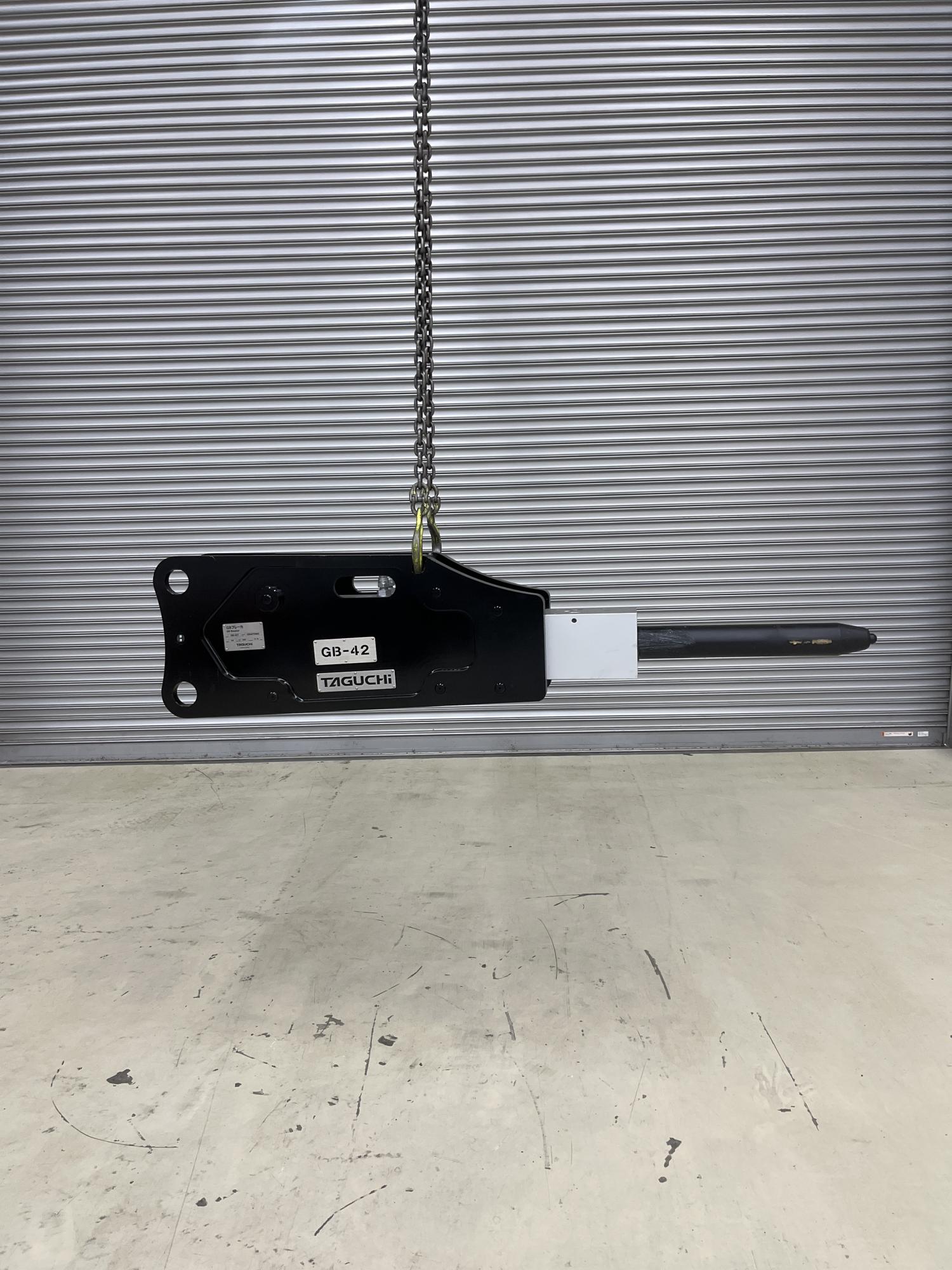 タグチ認定中古 トップマウント　GBブレーカー　4～5ton　GB-42T