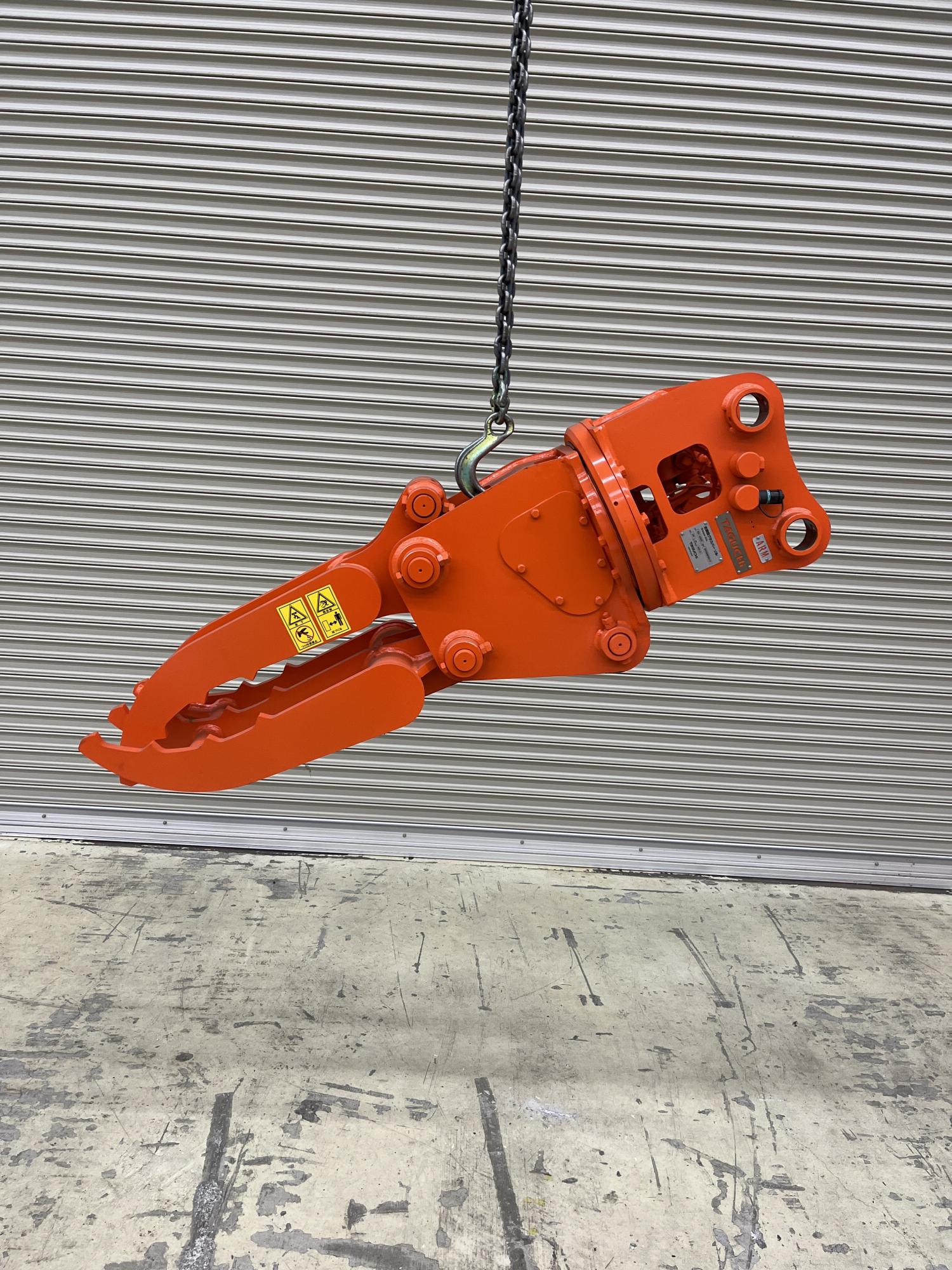 タグチ認定中古 全旋回グラスパーVSC 3～4ton GV-32SC