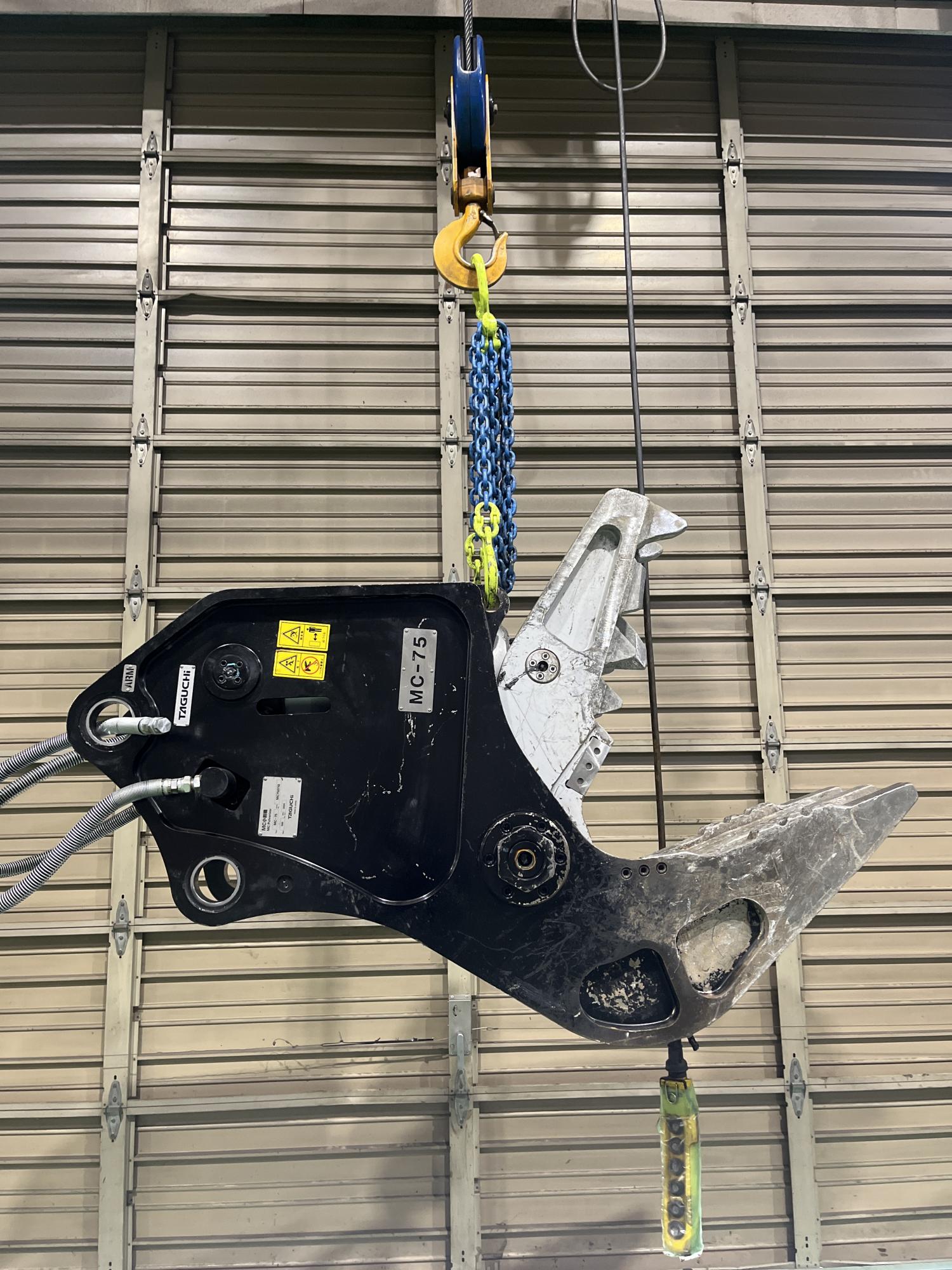 タグチ認定中古 コンクリート小割圧砕機　MC小割機　6～8ton　MC-75