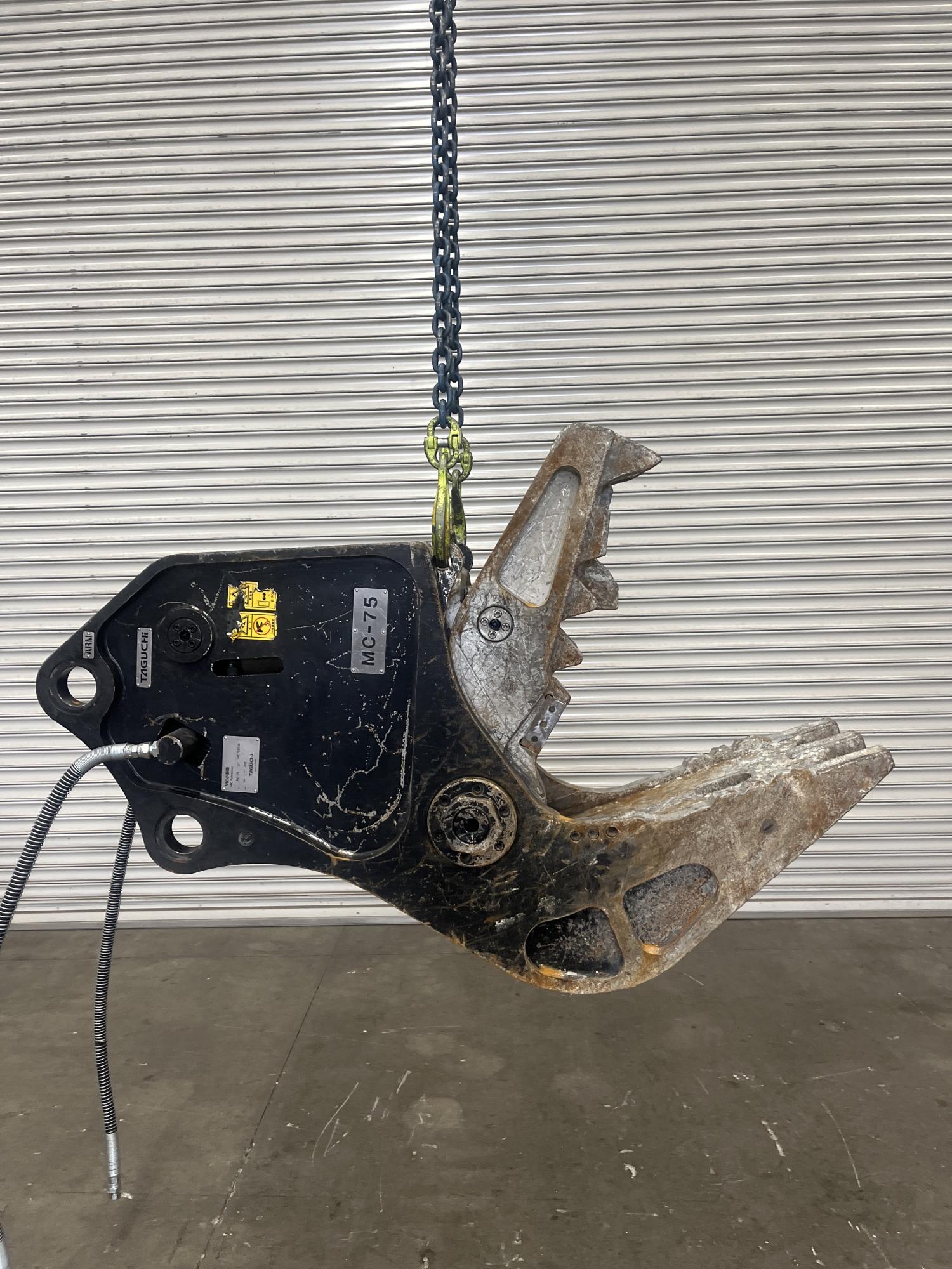 タグチ認定中古 コンクリート小割圧砕機　MC小割機　6～8ton　MC-75