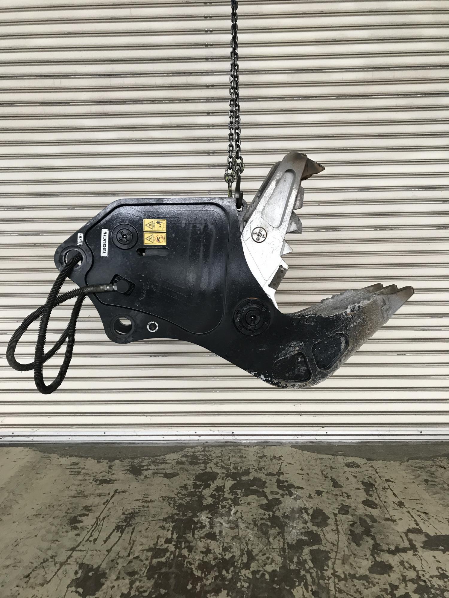 タグチ認定中古 コンクリート小割圧砕機　MC小割機　6～8ton　MC-75B