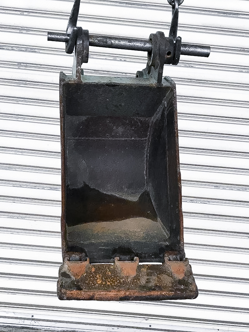 タグチ認定中古 狭幅バケット　1.2～2.5ton　300幅