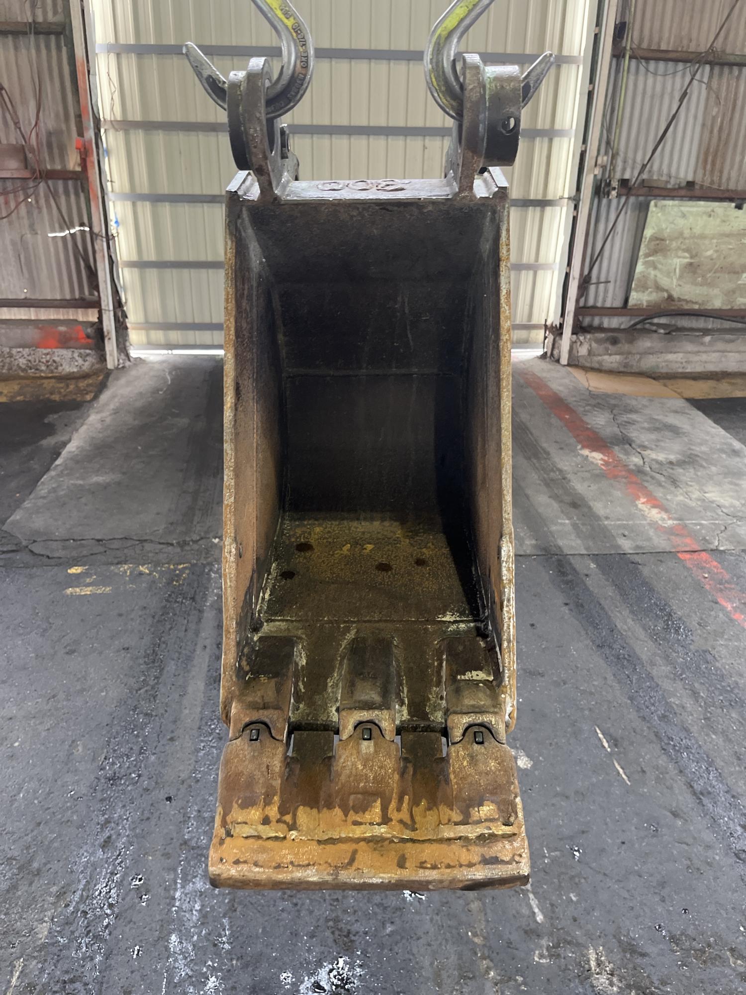 タグチ認定中古 狭幅バケット　3～4ton　300幅