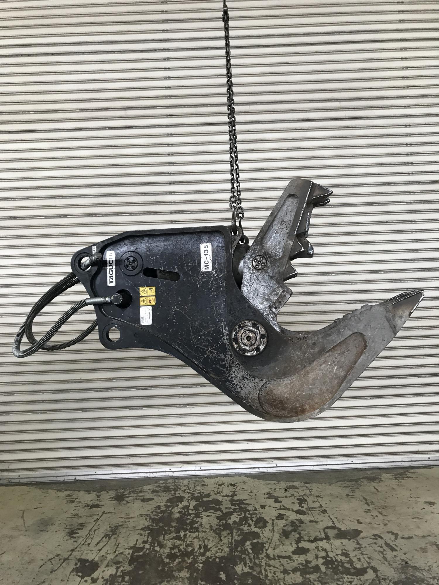 タグチ認定中古 コンクリート小割圧砕機　MC小割機　10～14ton　MC-135