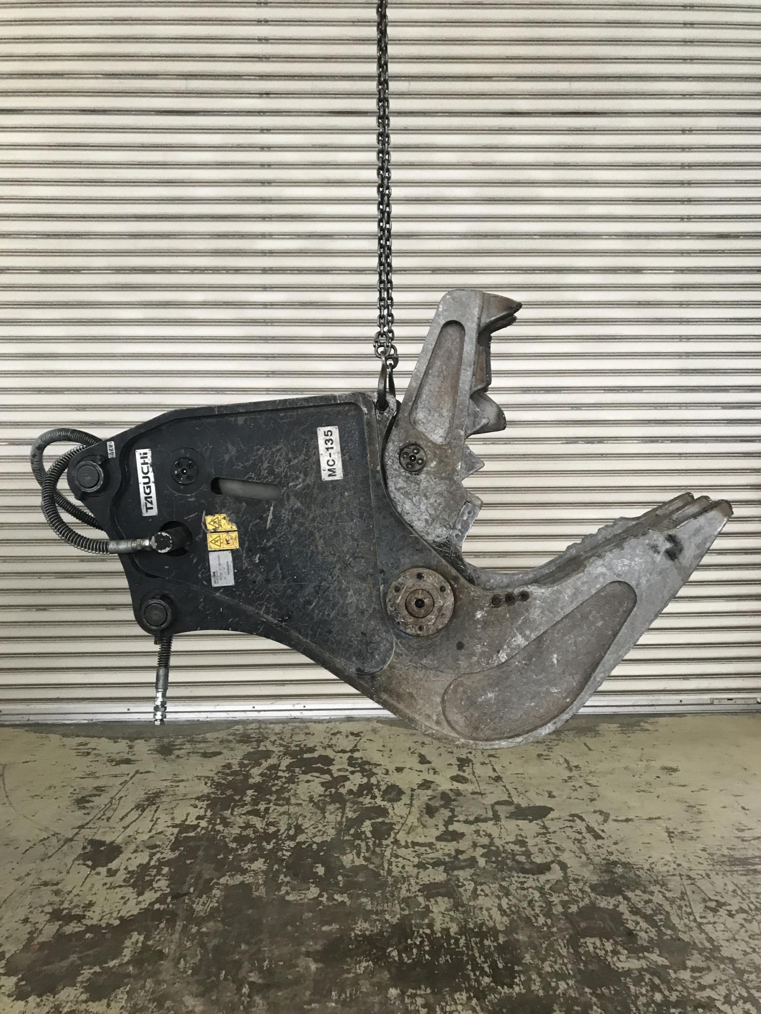 タグチ認定中古 コンクリート小割圧砕機　MC小割機　10～14ton　MC-135