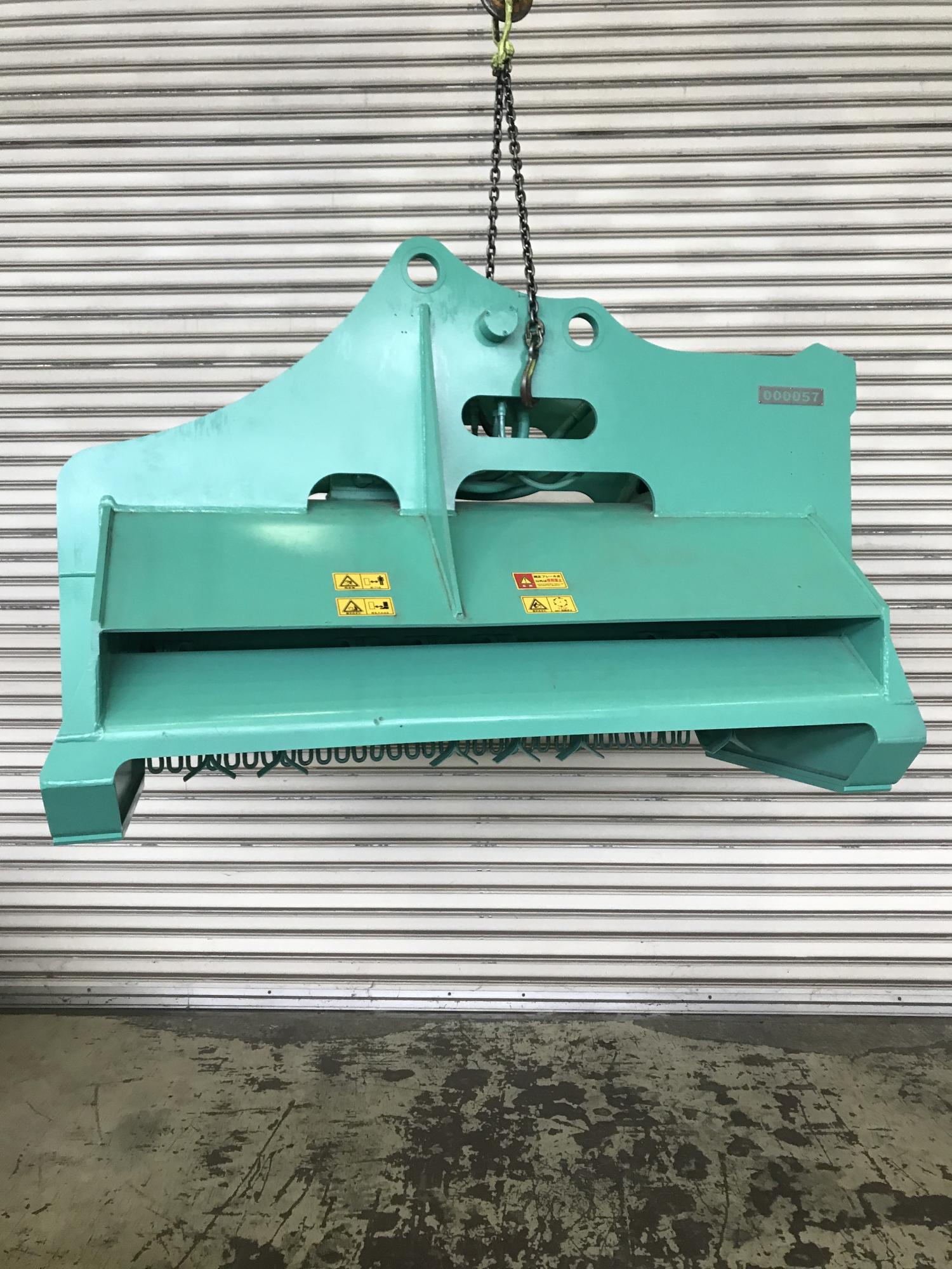 タグチ認定中古 雑木&草刈り機　クサカルゴン　10～14ton　KS-122