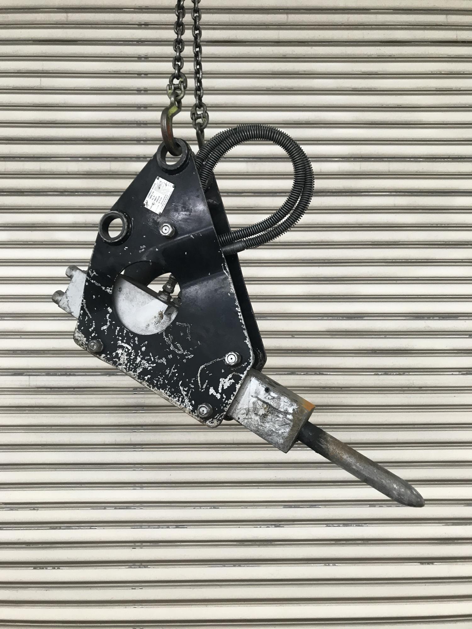 タグチ認定中古 サイドマウント　GBブレーカー　1.2～2.5ton　GBS-20