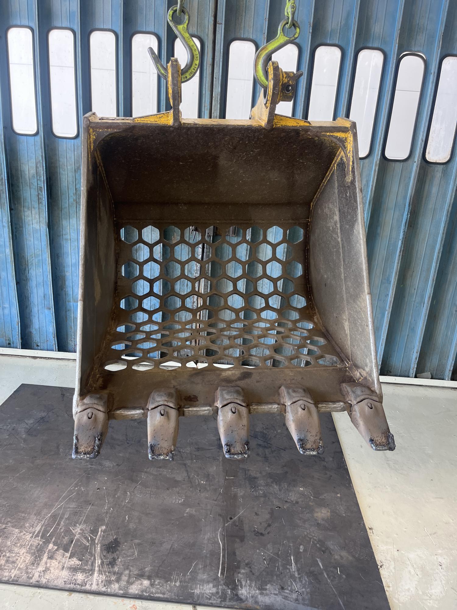 タグチ認定中古 ハニカムスケルトンバケット　6～8ton　HSK-62　HEX70