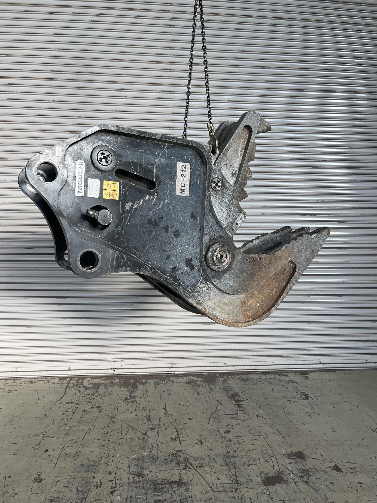 タグチ認定中古 コンクリート小割圧砕機　MC小割機　20～22ton　MC-212