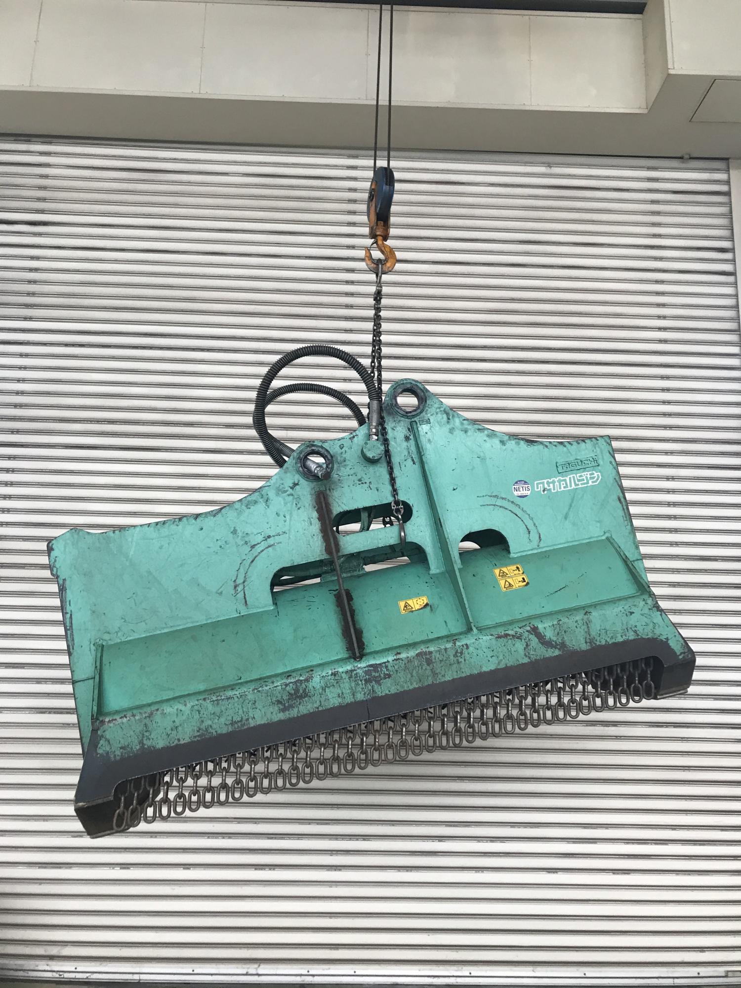 タグチ認定中古 雑木&草刈り機　クサカルゴン　20～22ton　KS-202