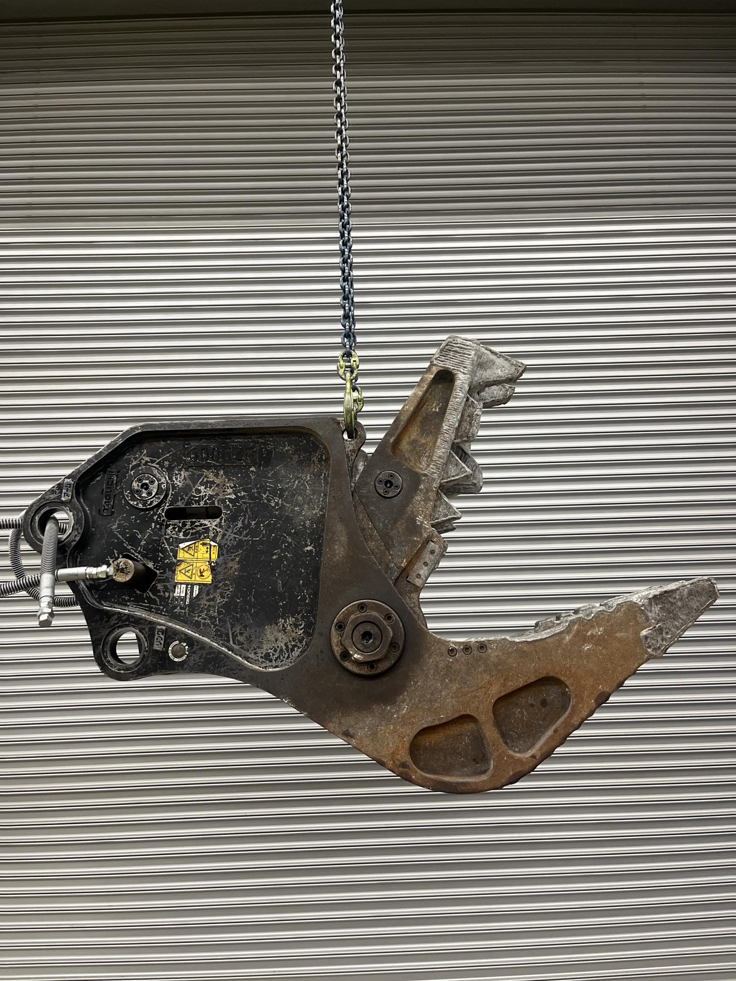 タグチ認定中古 コンクリート小割圧砕機　MC小割機　6～8ton　MC-75B