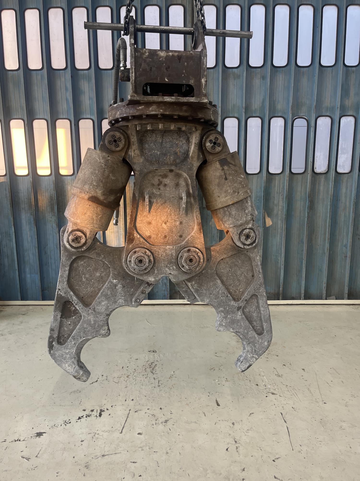 タグチ認定中古 ツインシリンダ　D大割機　10～14ton　D-135A
