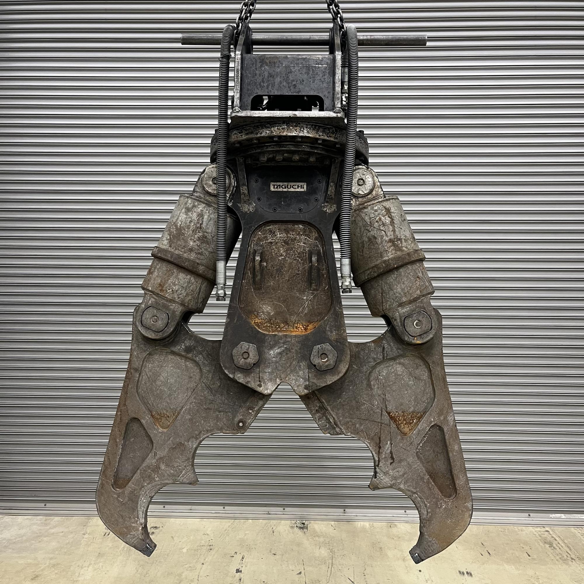 タグチ認定中古 ツインシリンダ　D大割機　自動・油圧旋回式　10～14ton　D-135AS
