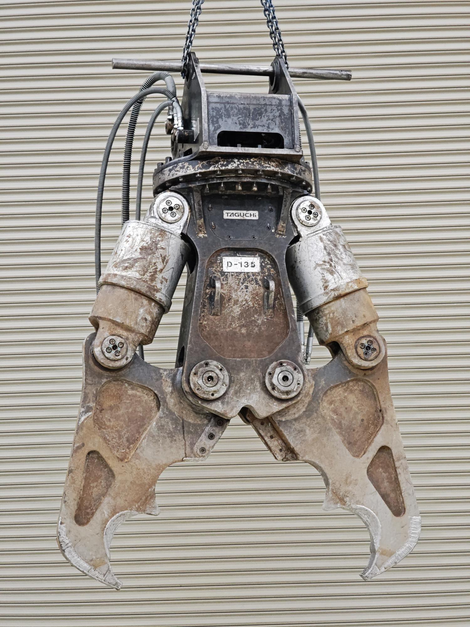 タグチ認定中古 ツインシリンダ　D大割機　自動・油圧旋回式　10～14ton　D-135AS