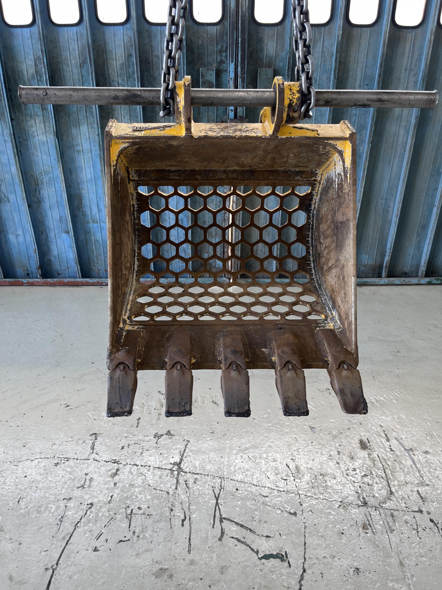 タグチ認定中古 ハニカムスケルトンバケット　3～4ton　HSK-30　600幅　HEX50