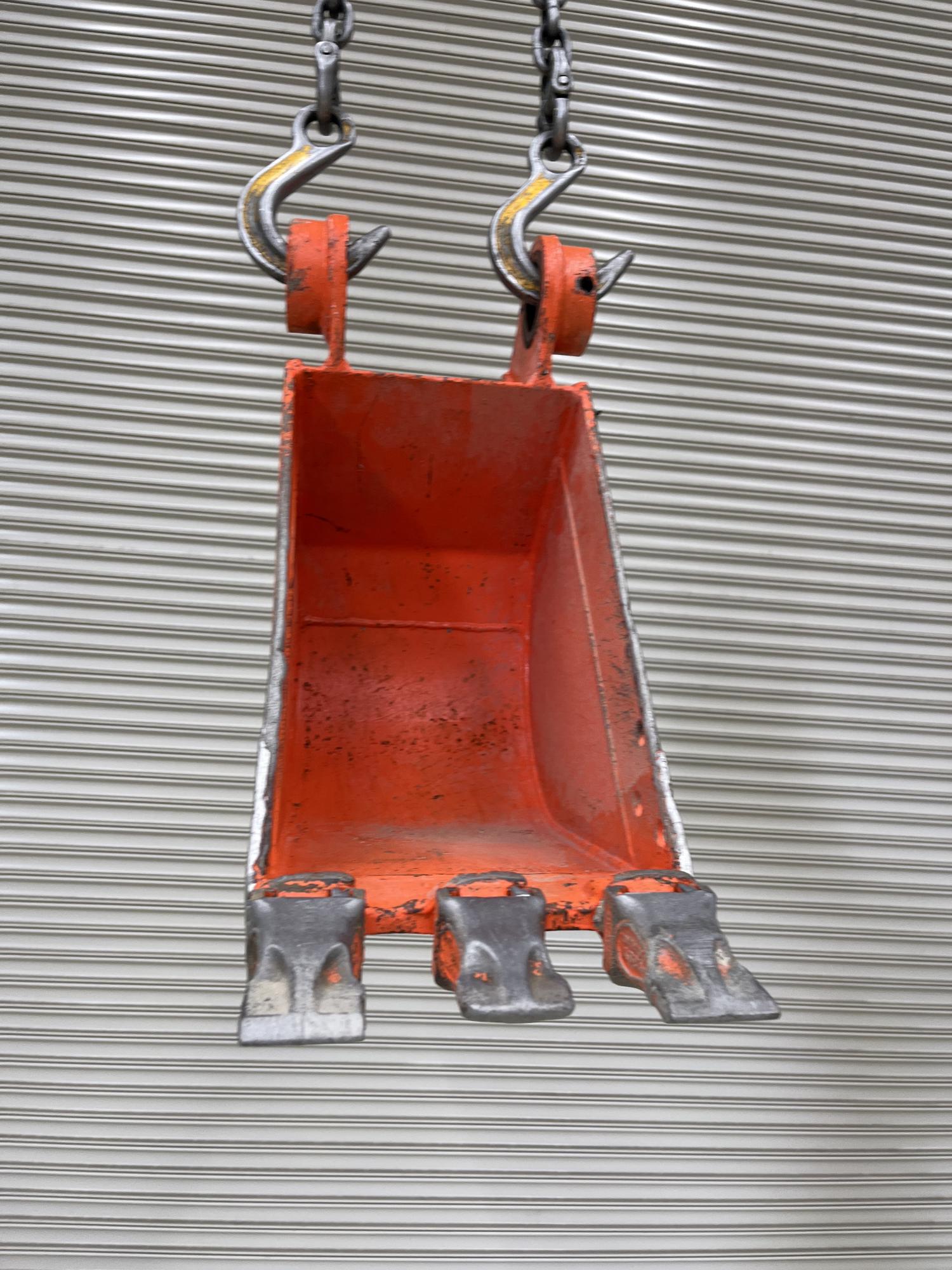 タグチ認定中古 狭幅バケット　1.2～2.5ton　250幅