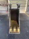 タグチ認定中古 狭幅バケット　3～4ton　300幅