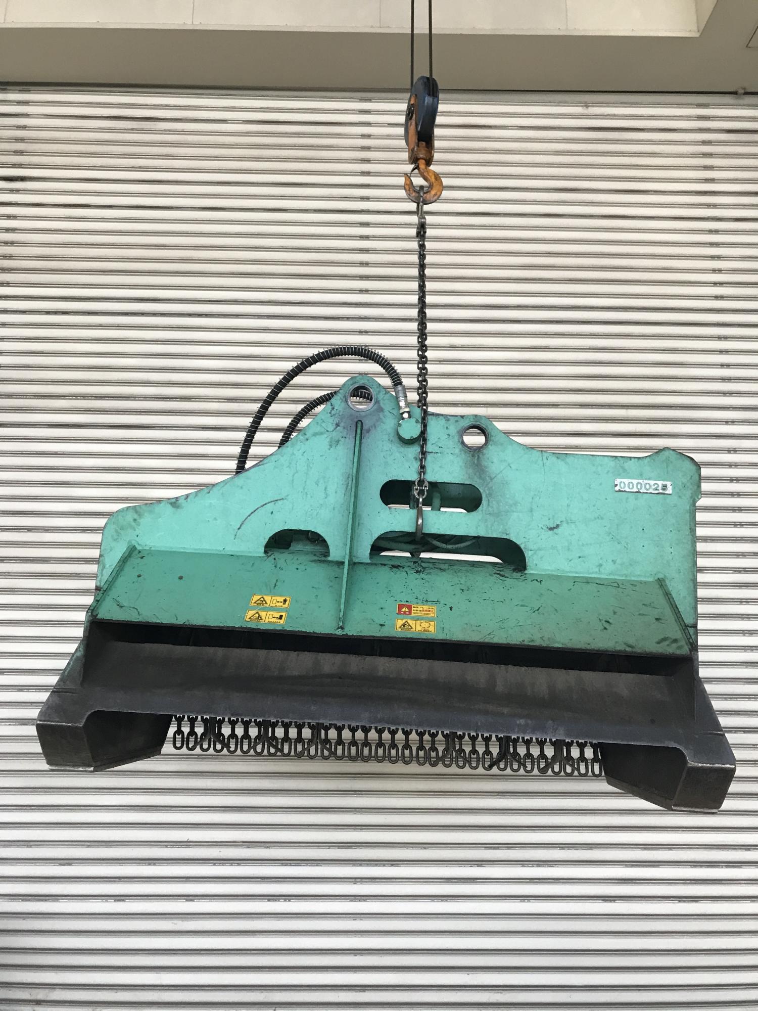 タグチ認定中古 雑木&草刈り機　クサカルゴン　10～14ton　KS-122