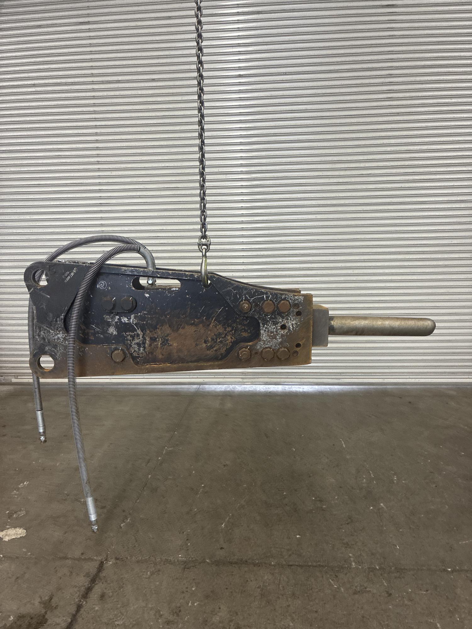 タグチ認定中古 トップマウント　GBブレーカー　10～14ton　GB-135T