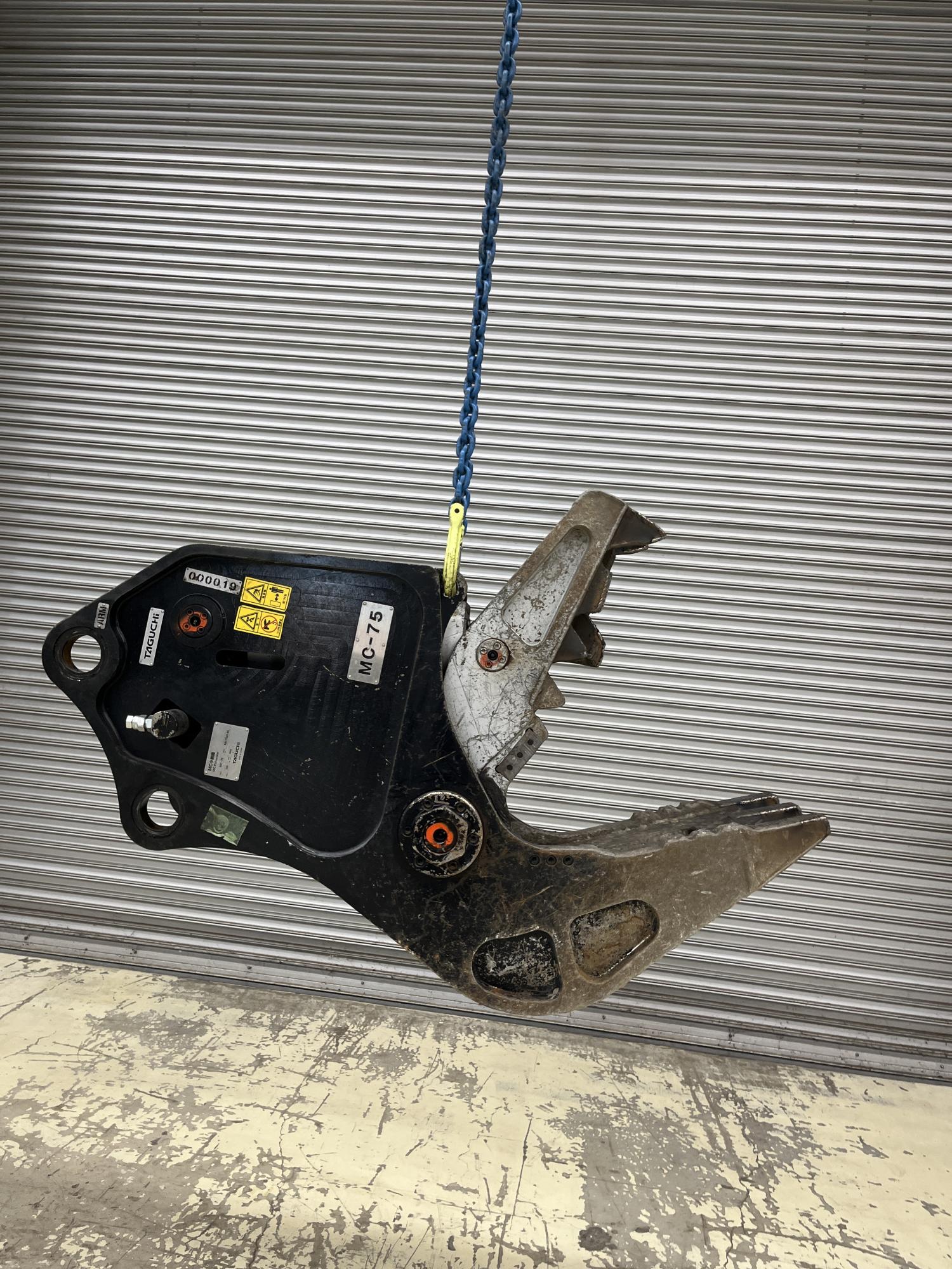 タグチ認定中古 コンクリート小割圧砕機　MC小割機　6～8ton　MC-75